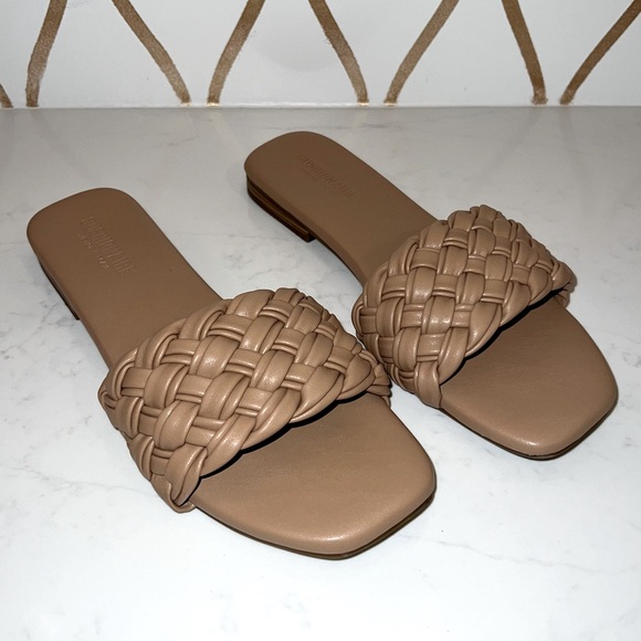 cushionaire shoes sandals